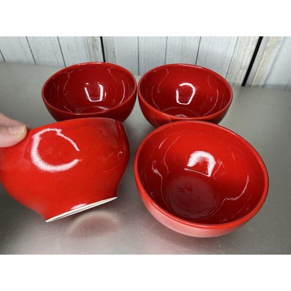 Crate&Barrel Porcelain Red Coupe 5.75in Cereal Soup Bowls Lot Of 4 - Picture 1 of 8